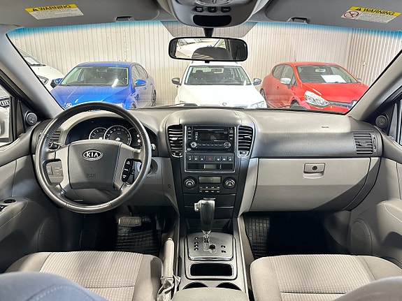 Kia Sorento 9 of 28