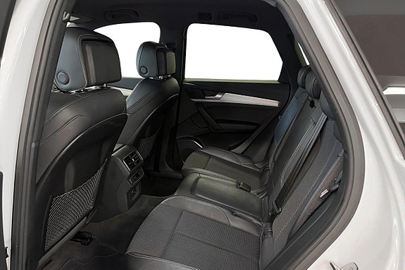Audi Q5 10 of 22