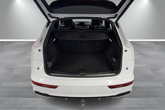 Audi Q5 12 of 22