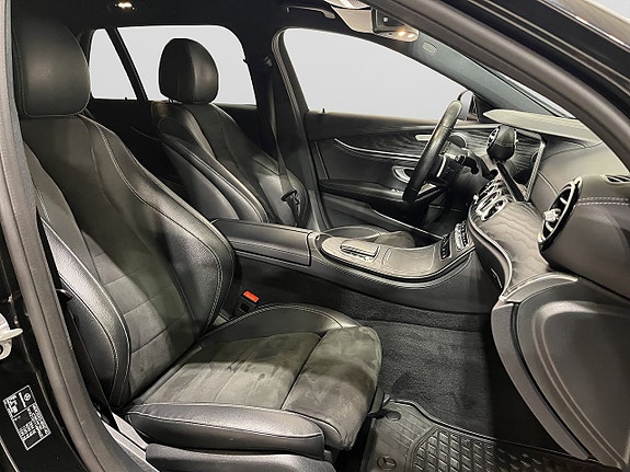 Mercedes-Benz E300 9 of 21