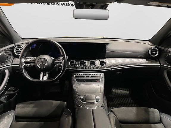 Mercedes-Benz E300 13 of 21