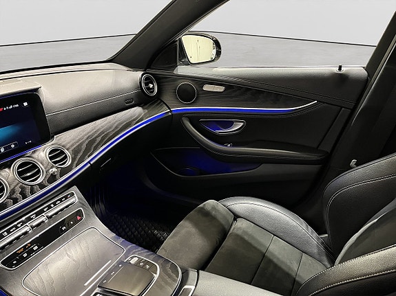 Mercedes-Benz E300 15 of 21