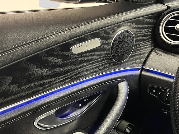 Mercedes-Benz E300 20 of 21