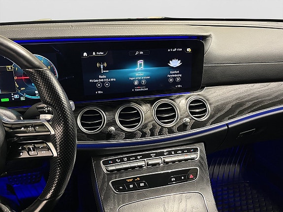 Mercedes-Benz E300 21 of 21