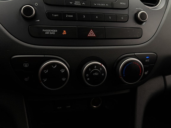 Hyundai i10 21 of 27
