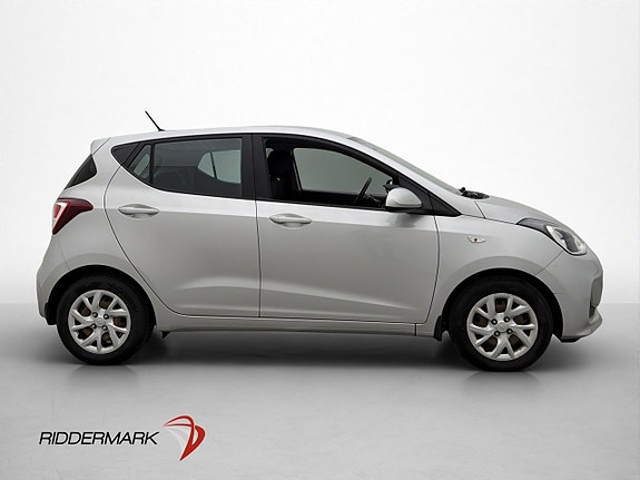 Hyundai i10 9 of 27