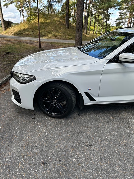 BMW 520d 4 of 27