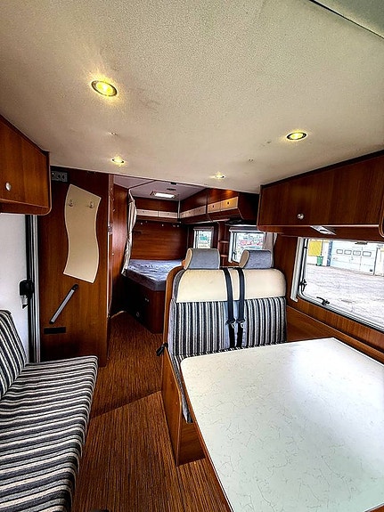 Carado T 348 AC / Solcell/ 4 bäddars / Dropdown bed 7 of 12