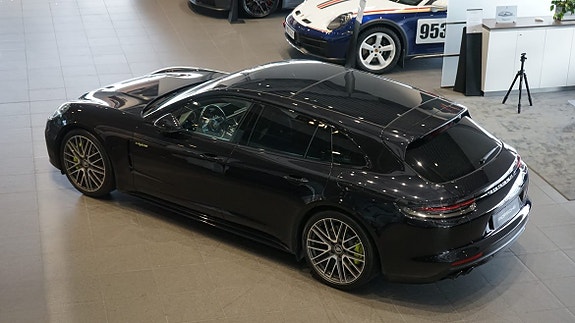 Porsche Panamera 4 7 of 7