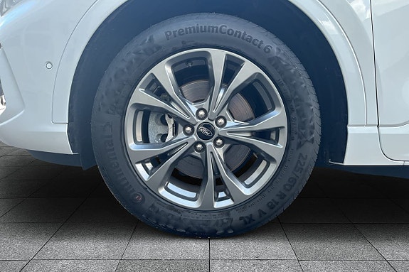 Ford Kuga 8 of 18