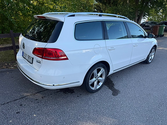 Volkswagen Passat 3 of 10