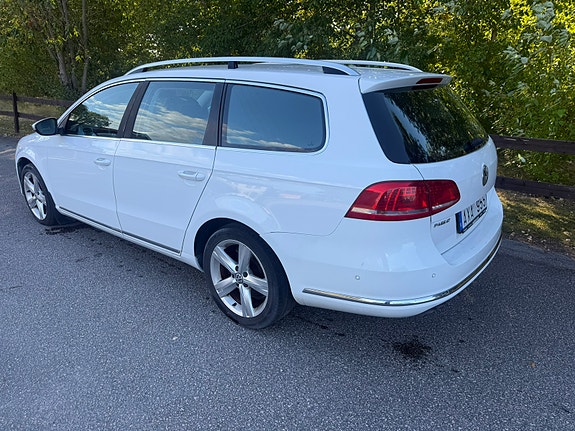 Volkswagen Passat 4 of 10
