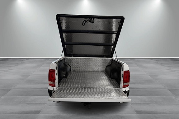 Volkswagen Amarok 12 of 17