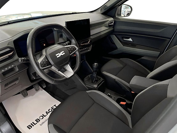 Dacia Duster 6 of 21