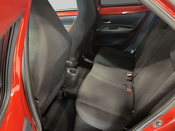 Toyota Aygo X 8 of 12