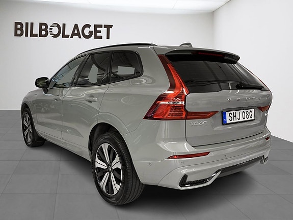 Volvo XC60 3 of 23