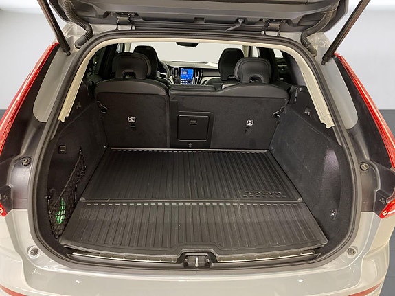 Volvo XC60 21 of 23