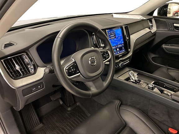 Volvo XC60 6 of 23