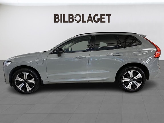 Volvo XC60 2 of 23