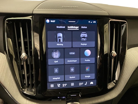 Volvo XC60 11 of 23