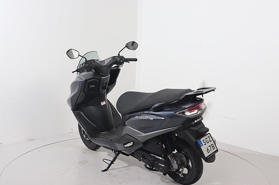 Suzuki UB125 BURGMAN 6 of 7