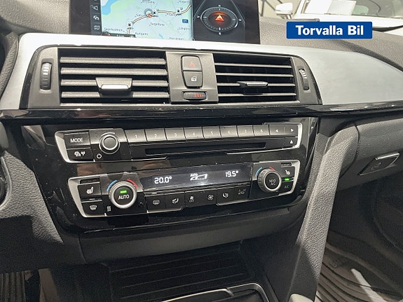 BMW 320d 13 of 17