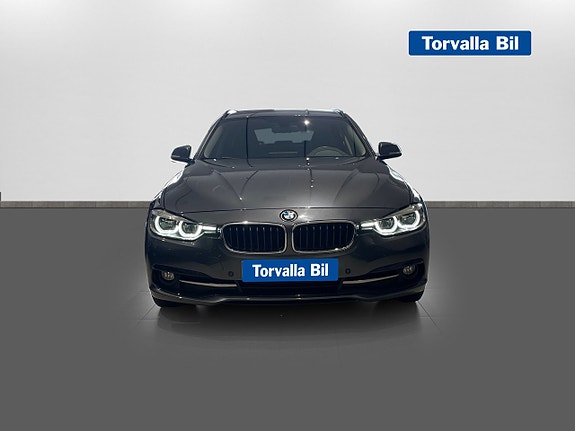 BMW 320d 2 of 17