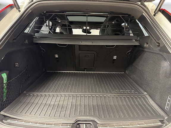 Volvo XC60 11 of 12