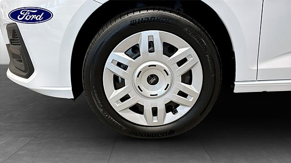 Ford Transit Connect 9 of 16