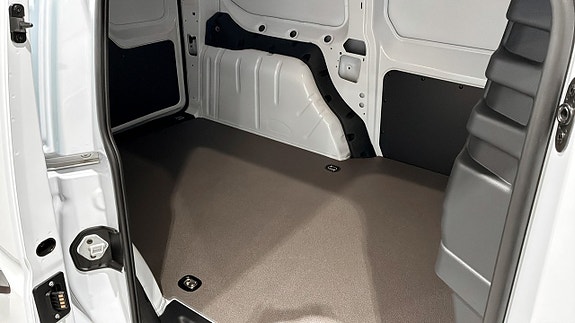 Ford Transit Connect 5 of 16