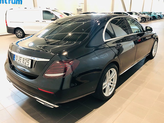 Mercedes-Benz E220 d 3 of 9