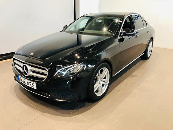 Mercedes-Benz E220 d 2 of 9
