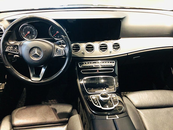 Mercedes-Benz E220 d 8 of 9