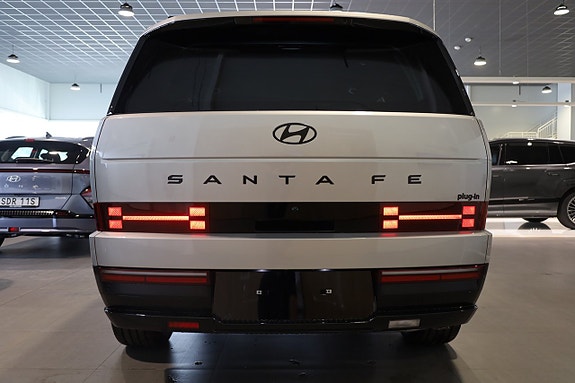 Hyundai Santa Fe 6 of 29