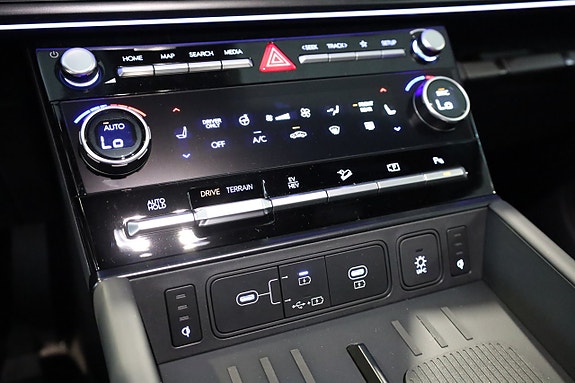Hyundai Santa Fe 19 of 29