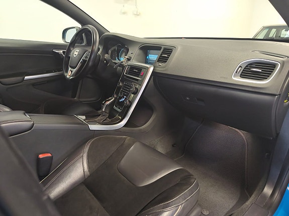 Volvo V60 10 of 18