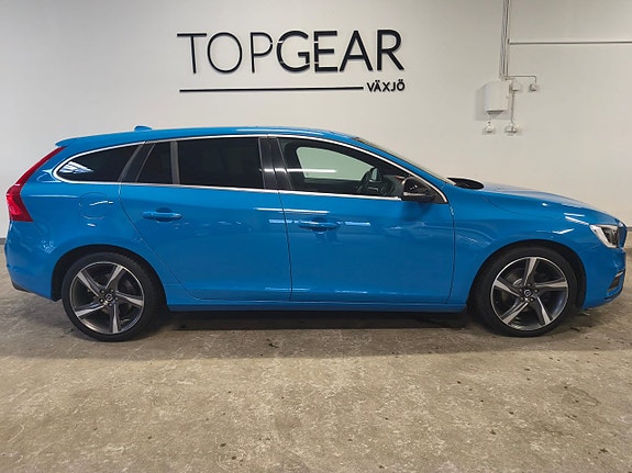 Volvo V60 7 of 18
