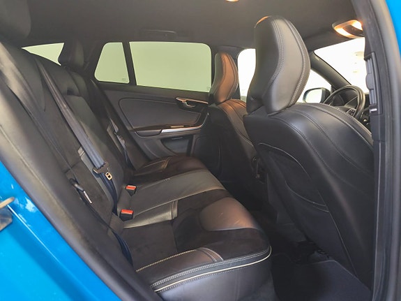 Volvo V60 12 of 18