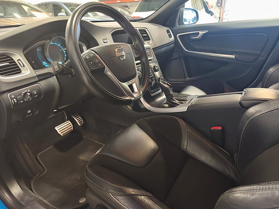 Volvo V60 8 of 18