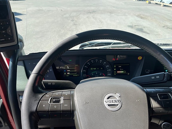 Volvo FH16 750 hk 6x2 Fjärrbil skåpbil transportskåp 12 of 25