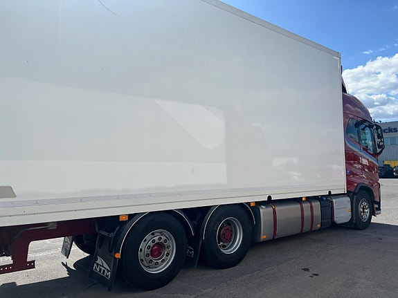 Volvo FH16 750 hk 6x2 Fjärrbil skåpbil transportskåp 6 of 25