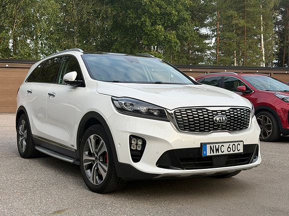 Kia Sorento 12 of 12