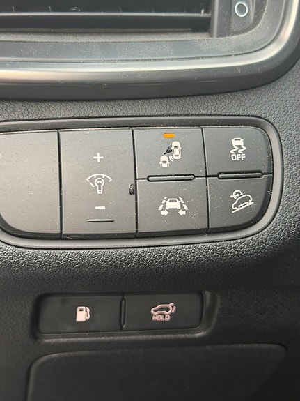 Kia Sorento 6 of 12