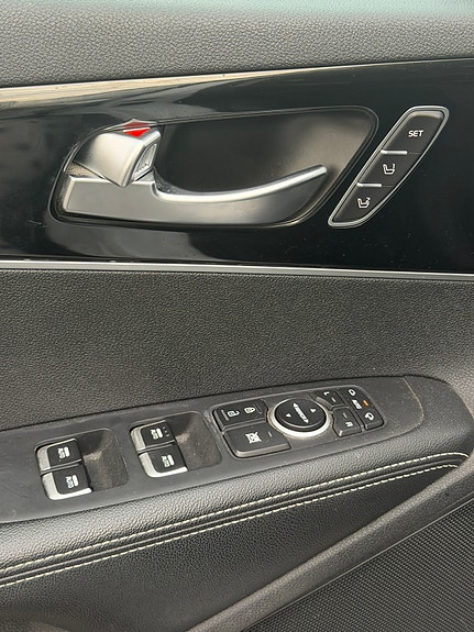 Kia Sorento 9 of 12