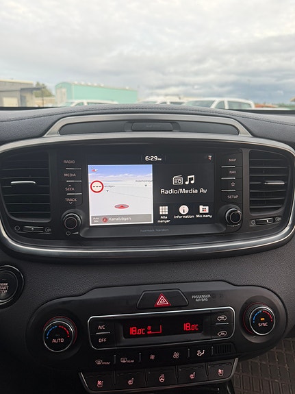Kia Sorento 7 of 12