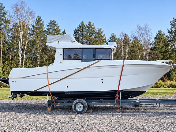 Beneteau Barracuda 9 Fly. 2 x 225 hk Välutrustat 2 of 4