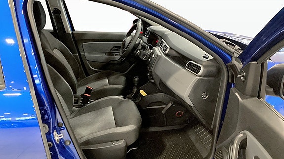 Dacia Duster 3 of 9