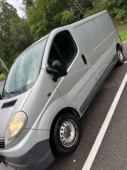 Opel Vivaro 12 of 30