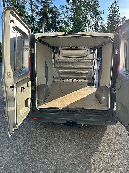 Opel Vivaro 25 of 30
