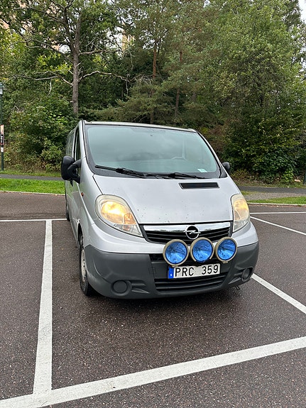 Opel Vivaro 15 of 30